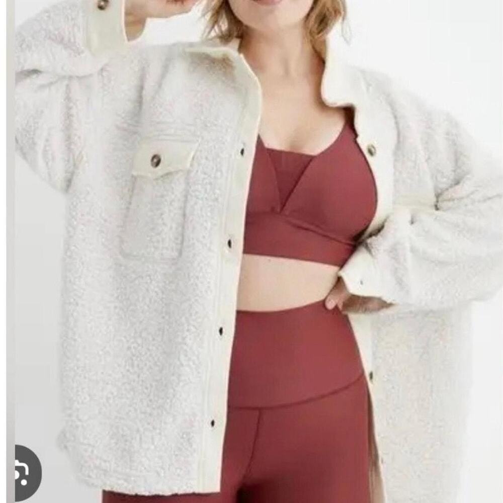 Aerie Cloud Sherpa Shacket Jacket Shirt Cream Collared Button Front Womens Large